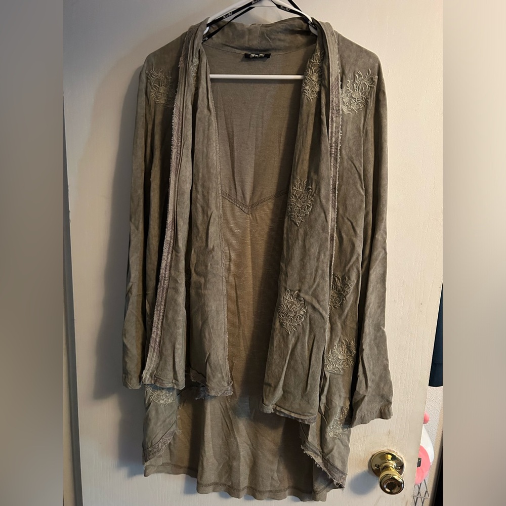 Army green Miss Me shawl new without tags